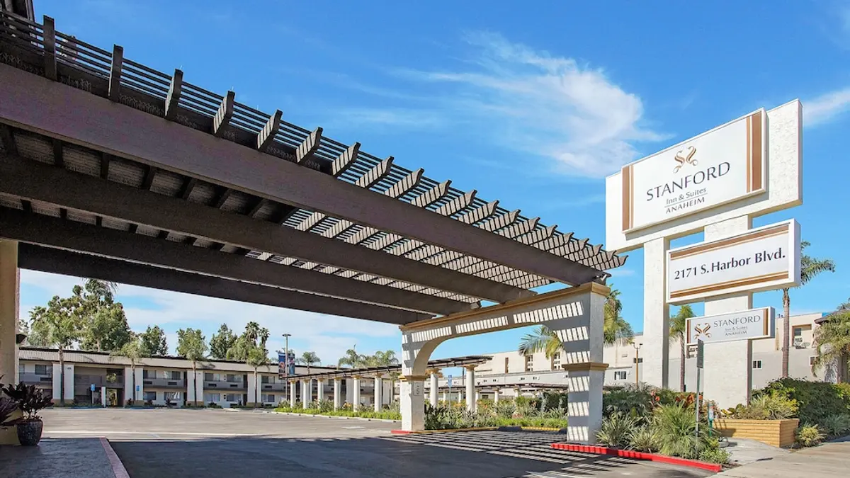 Stanford Inn & Suites Anaheim, Anaheim, United States