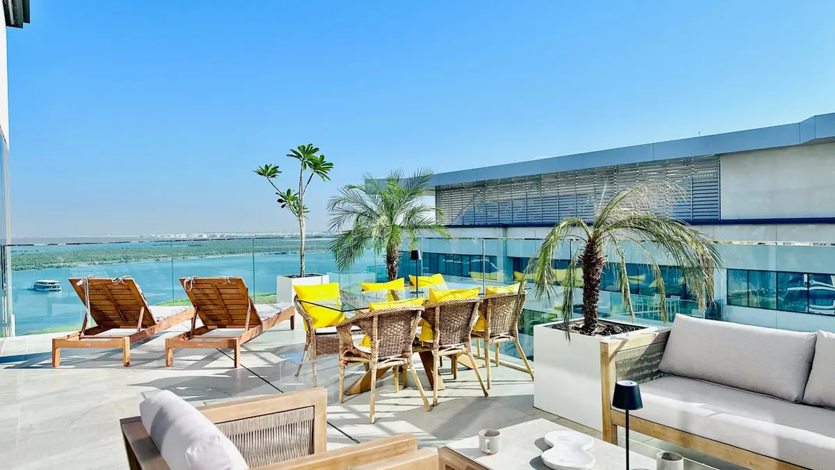 Luxury Yas 2BR plus Maids room with Golf & Sea Views, Abu Dhabi, United Arab Emirates
