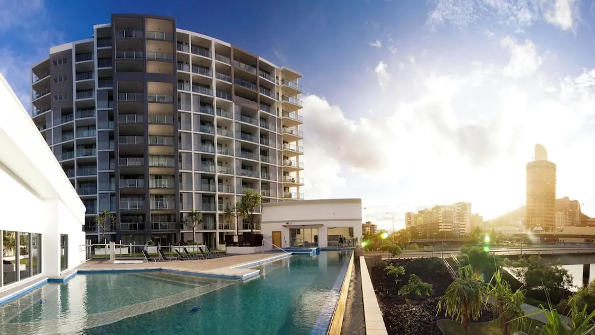 Oaks Townsville Gateway Suites, South Townsville, Australia