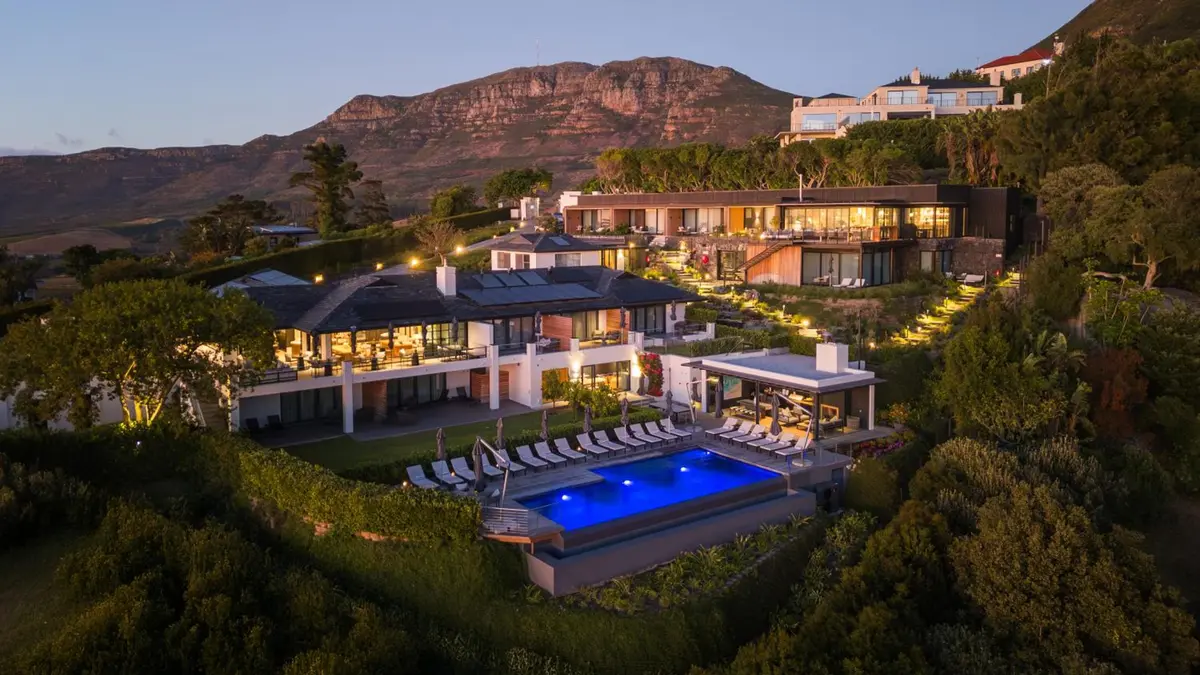 Villa Lion View - Private Luxury Retreat, Cape Town, South Africa