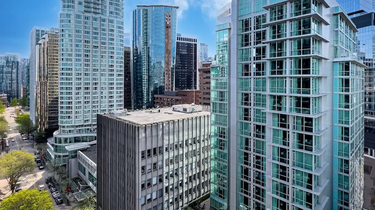 Coast Coal Harbour Vancouver Hotel by APA, Vancouver, Canada