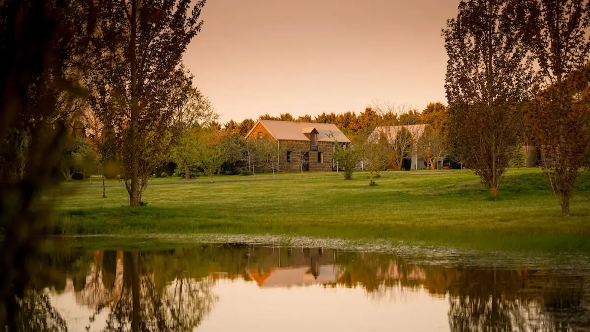Honeysuckle Barn & Garden, Kyneton, Australia