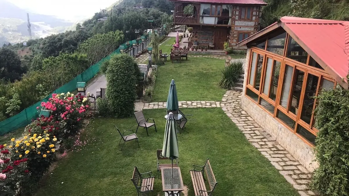 Himalayan Kothi Kais, Kullu, India