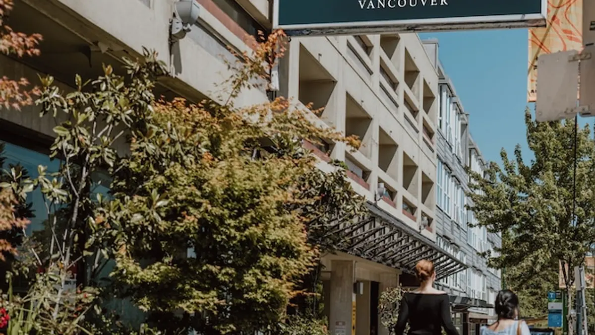 Atrium Hotel Vancouver, Vancouver, Canada