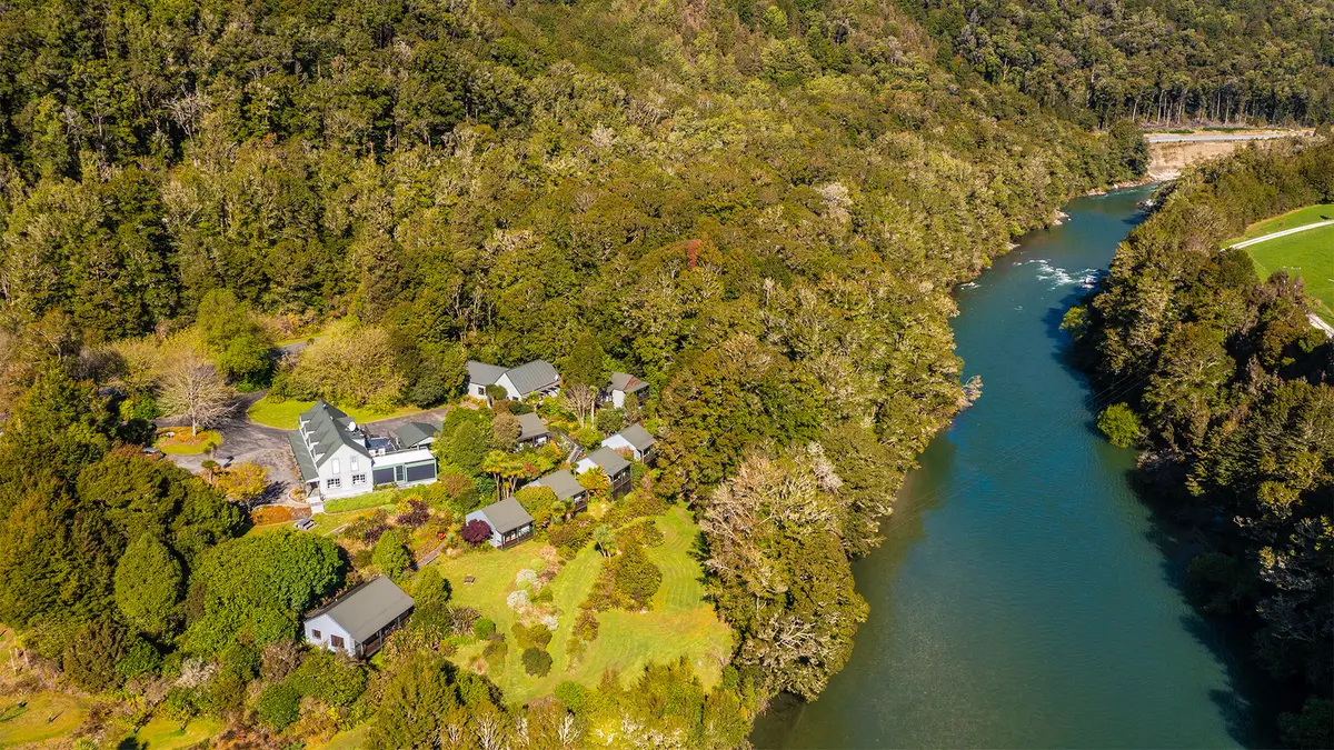 Maruia River Retreat, Nelson, New Zealand
