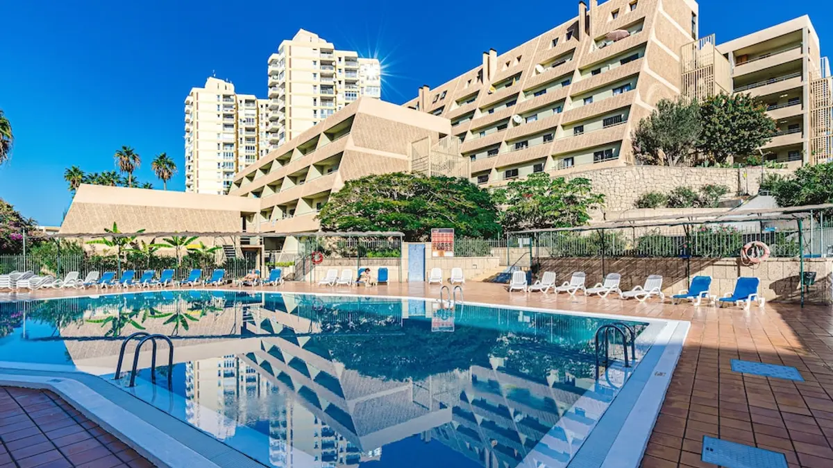 Apartamentos Playazul, Arona, Spain