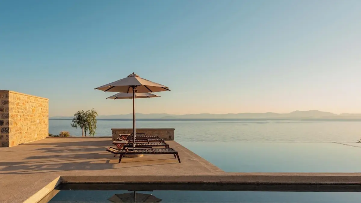Sampatiki Suites - Seaview Luxury Suites With Breakfast And Spa, South Kynouria, Greece