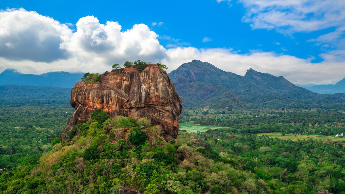 Deluxe 12-Day Best of Sri Lanka 2027 with Dambulla, Kandy & Five-Star Galle Stay by 