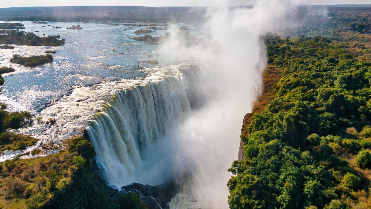 Limited Time Offer: Private 15-Day South Africa, Zimbabwe & Botswana 2027 Tour with BONUS Victoria Falls Helicopter Flight by 