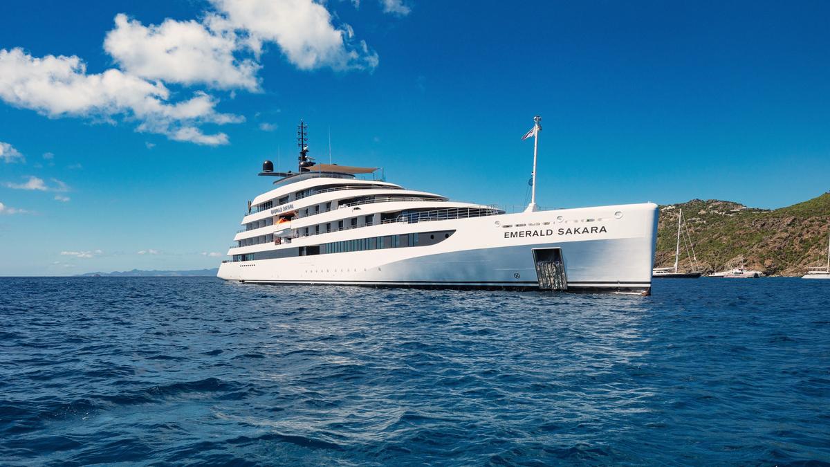 Limited Time Offer: 12-Day Northern Italian Lakes with Swiss Rail + 9-Night Emerald Luxury Yacht Mediterranean Cruise by 