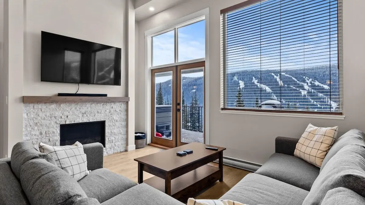 Powder Heights #18 3 Bedroom Townhouse, Sun Peaks, Canada