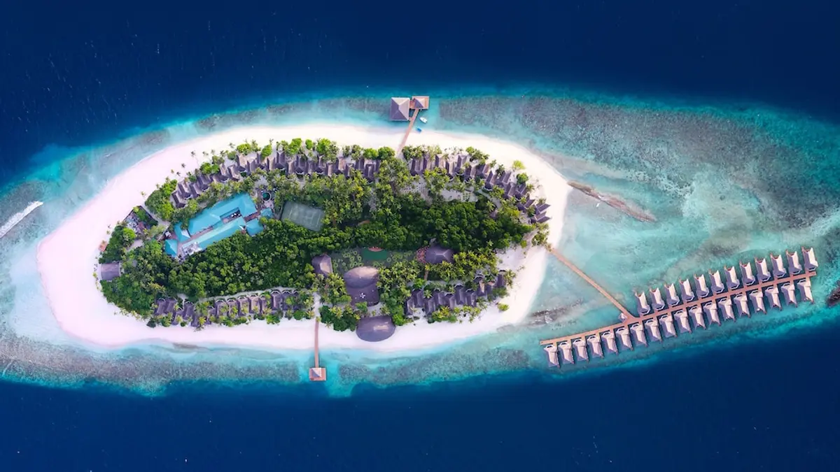 Dreamland Unique Sea and Lake Resort Spa, Hirundhoo, Maldives