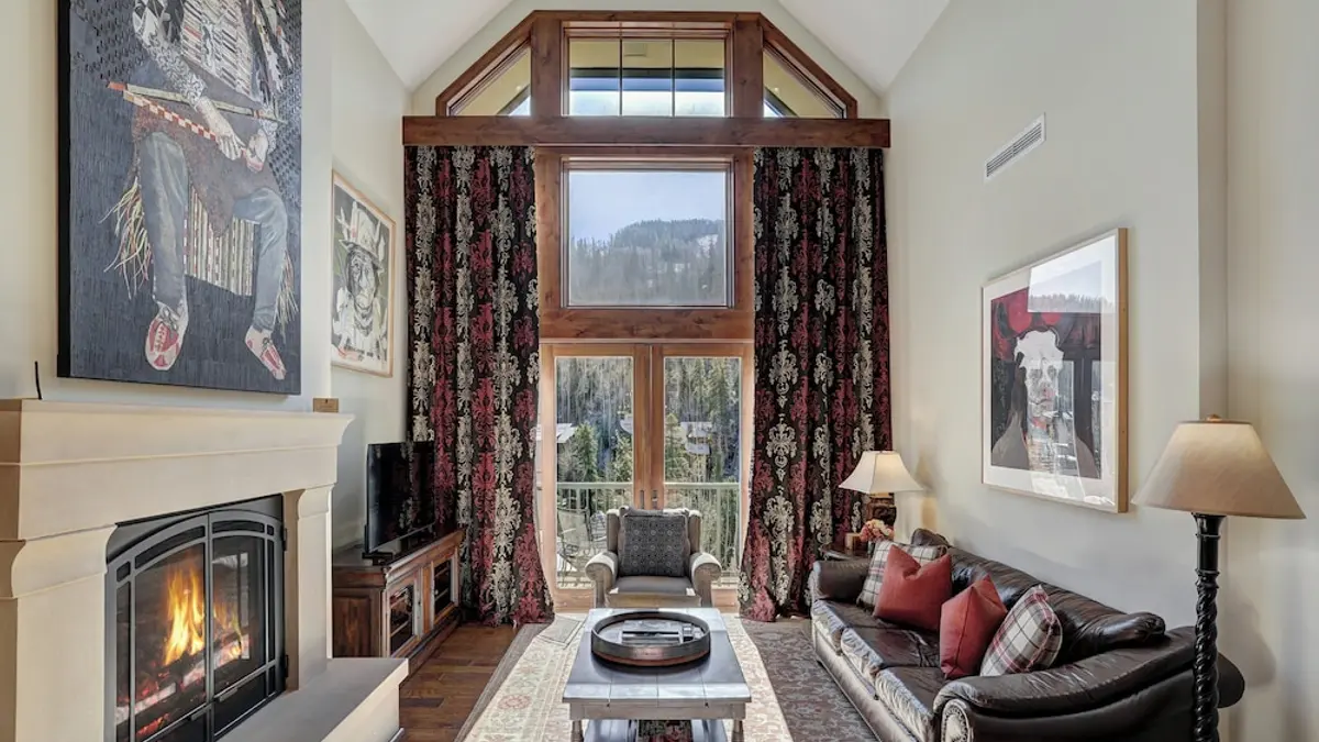 Legendary Lodging at the Ritz Carlton Residences Vail, Vail, United States