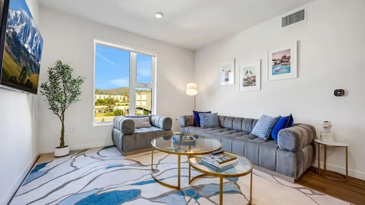 Luxe 3 chambres avec vue sur le panneau Hollywood by Oneluxstay, Los Angeles, United States