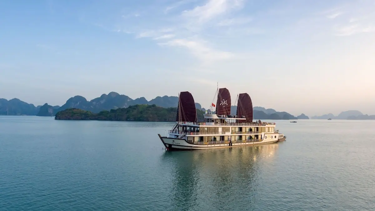 Orchid Trendy Cruise, Ha Long, Vietnam