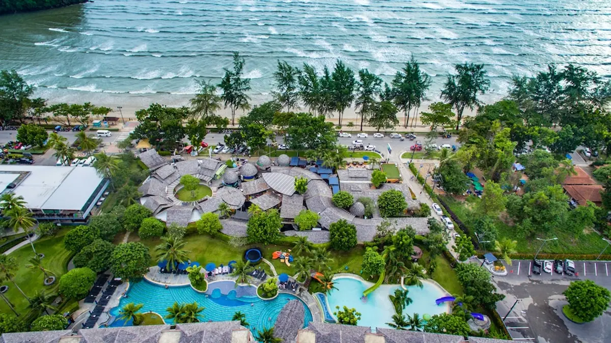 Holiday Ao Nang Beach Resort Krabi, Krabi, Thailand