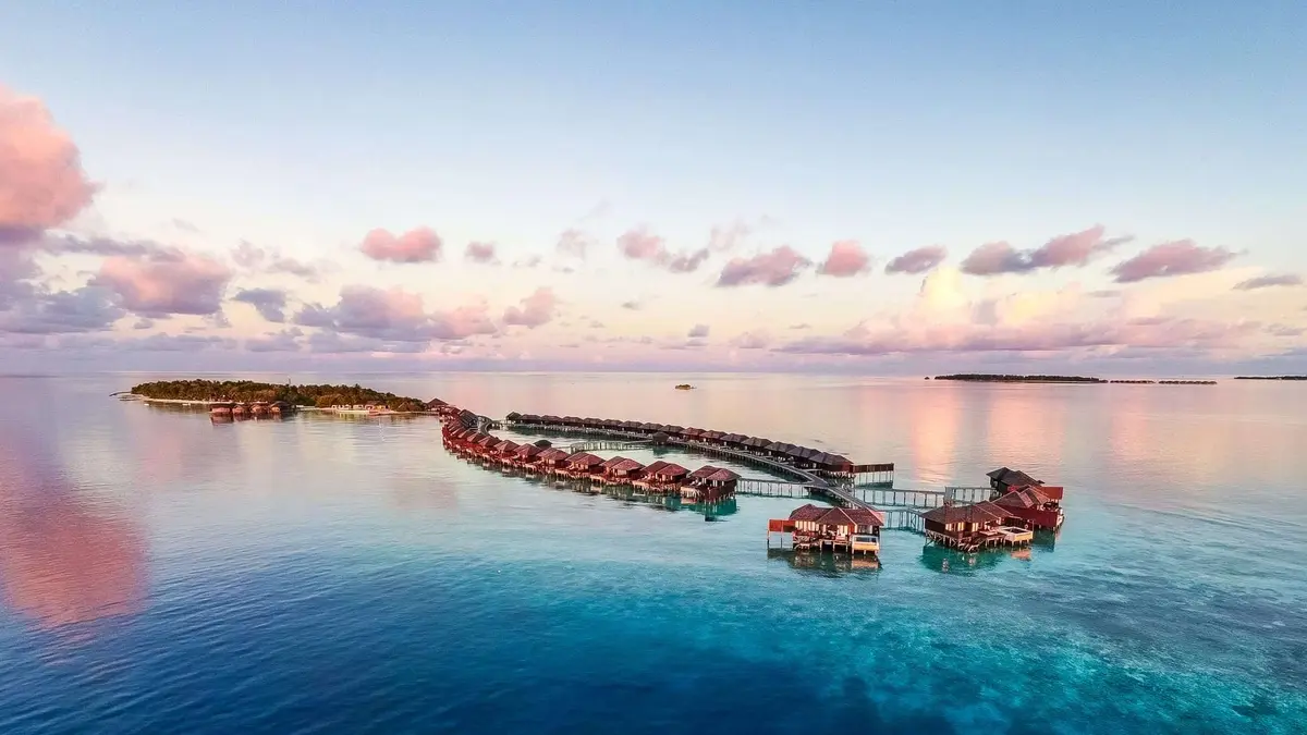 Lily Beach Resort and Spa, Huvahendhoo, Maldives