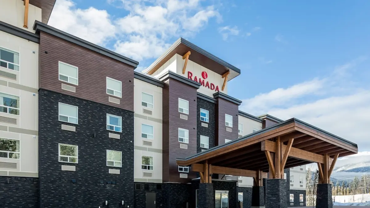 Ramada by Wyndham Revelstoke, Revelstoke, Canada