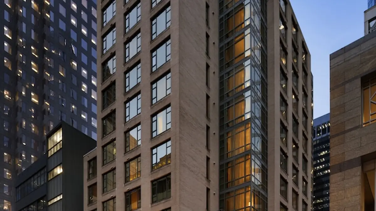 Executive Hotel Le Soleil, Vancouver, Canada