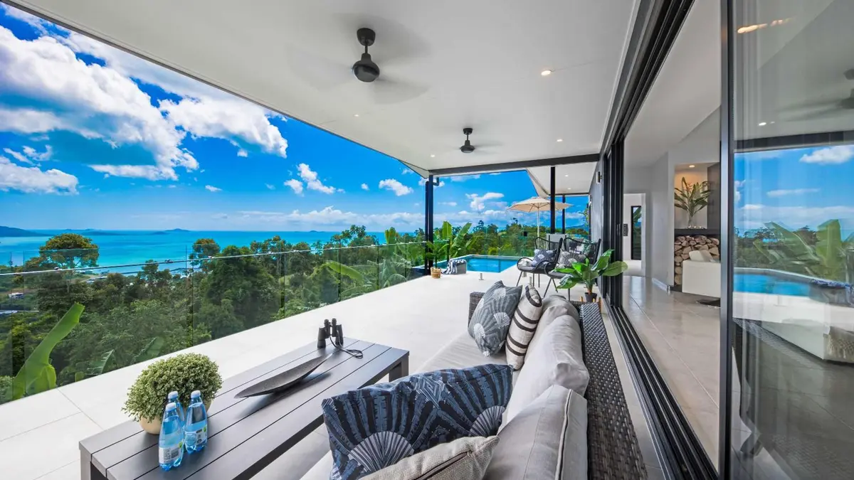 'Nine Islands' Airlie Beach Luxury Holiday Home with ocean views, Whitsunday Islands, Australia