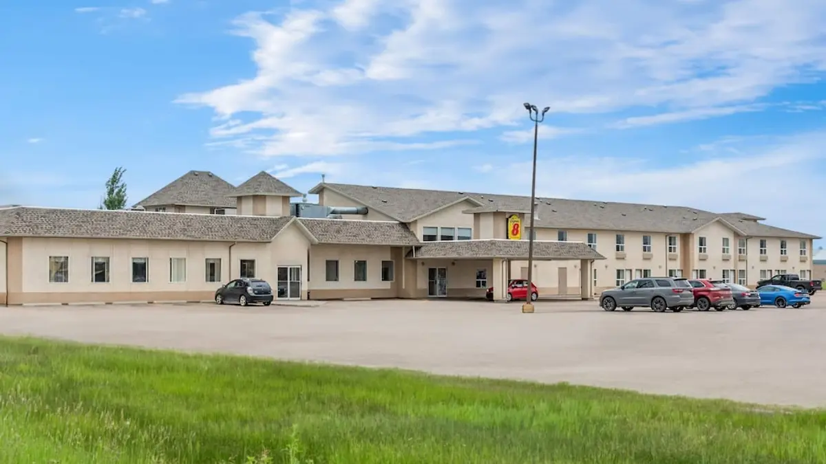 Super 8 by Wyndham Meadow Lake, Meadow Lake, Canada