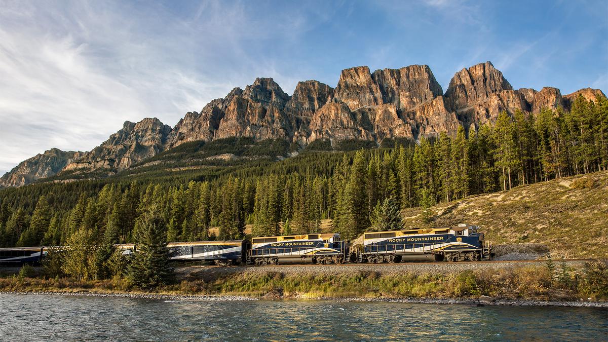 Deluxe 11-Day Canadian Rockies Highlights 2026 with Rocky Mountaineer, Lake Louise & Banff by 