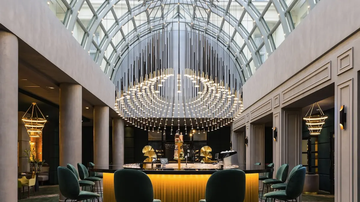 Le Louis Hotel Versailles Château - MGallery Collection, Versailles, France