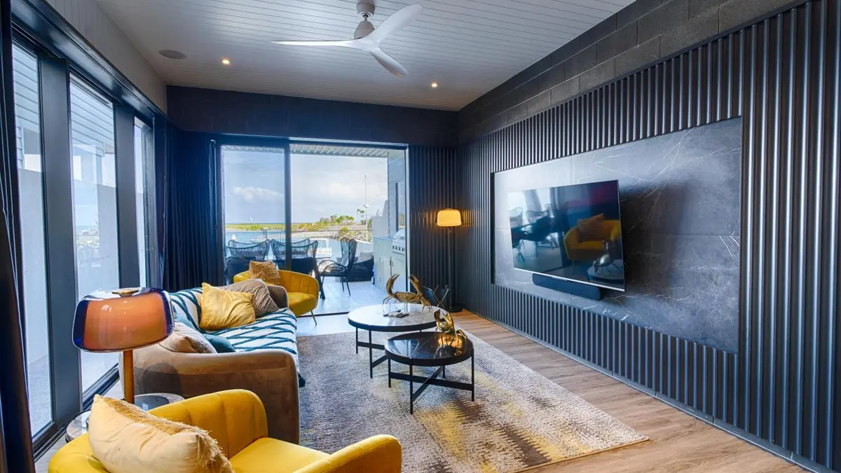 Dacha on Maggie No#1 OPULENT AND LUXURIOUS, Magnetic Island, Australia
