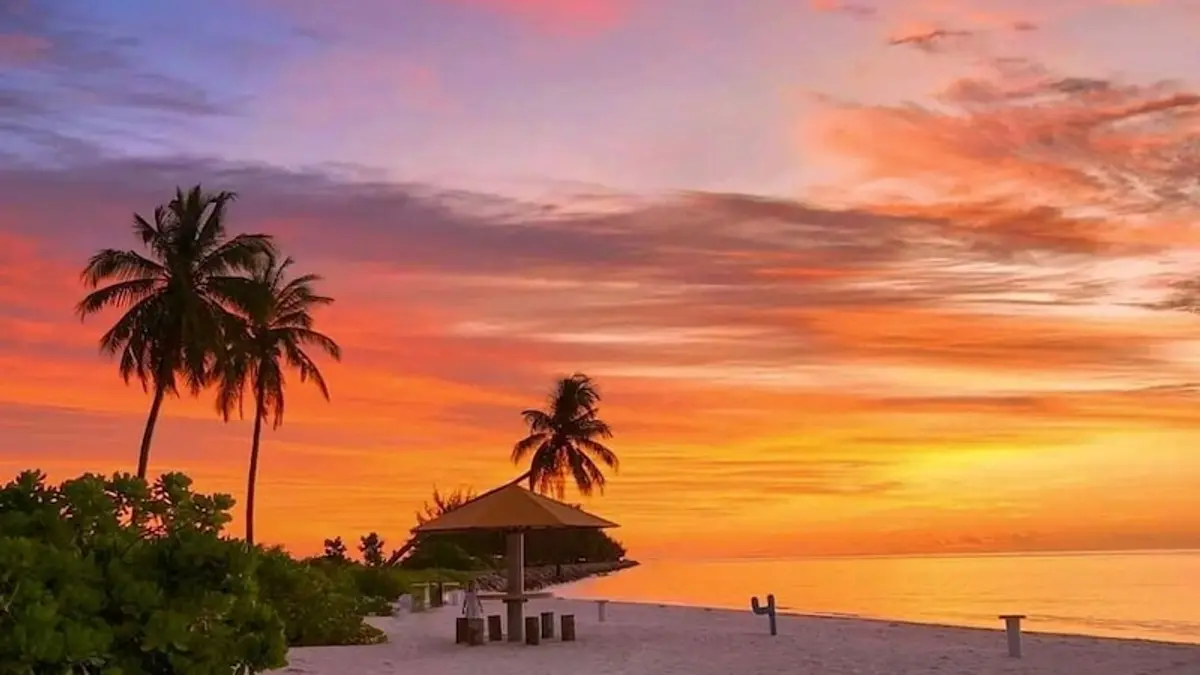 Blue Wave Guest House, Kudahuvadhoo, Maldives