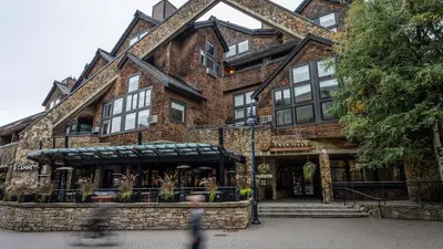 Executive - The Inn at Whistler Village, Whistler, Canada