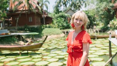 Phuket: Exclusive Professional Photoshoot Packages at Your Chosen Location with Edited Photo Gallery