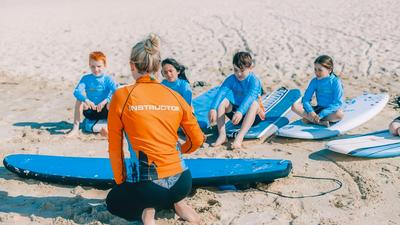  Gold Coast: Three Beginners Surf Lessons for Kids with Expert Instructor