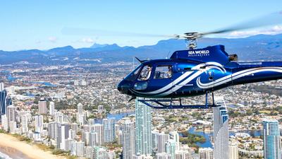 Gold Coast: Burleigh Heads & South Stradbroke Scenic Helicopter Flight Experience with Sea World Theme Park Pass Upgrade