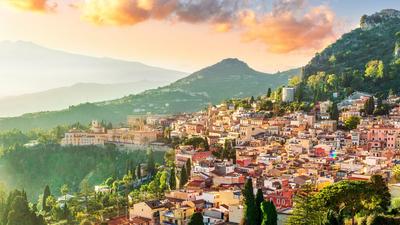 Europe by Private Premium Economy Charter Flight: Luxury Escapes Exclusive 19-Day Tour with 6 Bucket-List Countries by 