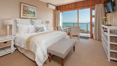 18 on Kloof Bed and Breakfast, Cape Town, South Africa