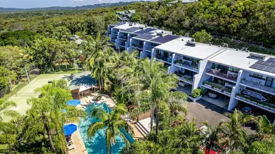 The Oasis Apartments and Treetop Houses, Byron Bay, Australia