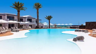 R2 Bahía Kontiki Beach Apartments, Tías, Spain