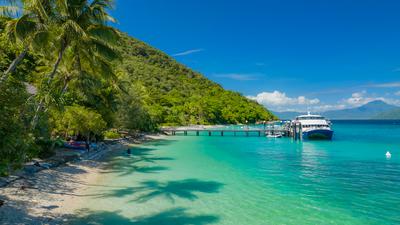 Cairns: Full-Day Fitzroy Island Return Transfers with Optional Upgrades