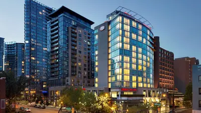 Hampton Inn and Suites by Hilton, Downtown Vancouver, Vancouver, Canada