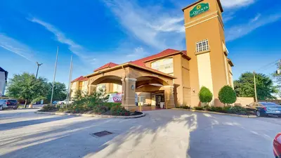 La Quinta Inn & Suites by Wyndham Houston Hobby Airport, Houston, United States