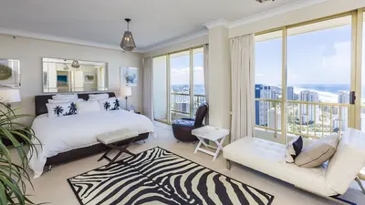 Gold Coast Amor'e Luxury Sub Penthouse, Main Beach, Australia