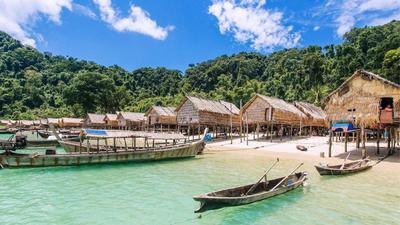 Speedboat Tour of the Surin Islands from Khao Lak with Snorkelling & Lunch 