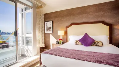 Pinnacle Hotel at the Pier, North Vancouver, Canada