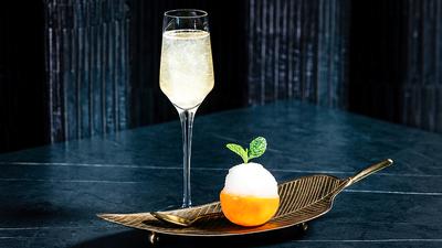 Melbourne: Celebrate the Night with Cocktails & Canapes for Two at Sofitel Melbourne on Collins