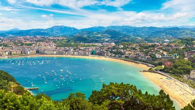 Ultimate Europe by Private Charter Flight: Luxury Escapes Exclusive 25-Day Tour with 9 Bucket-List Countries by 