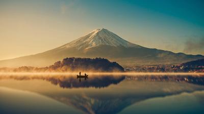Majestic Japan by Luxury Gold