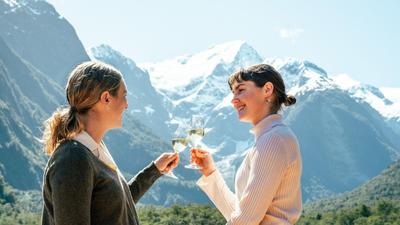 Milford Sound Business Class Experience with Scenic Cruise & Gourmet Dining