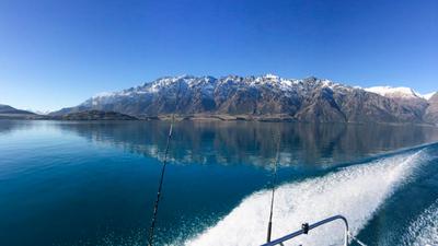  Queenstown: Thrilling Three-Hour Fishing Experience on Shared Charter with Refreshments