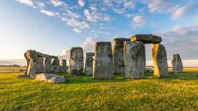 London & Bath Discovery with Windsor Castle Visit & Stonehenge Tour by Luxury Escapes Trusted Partner Tours