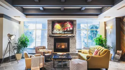 Summit Lodge Boutique Hotel, Whistler, Canada